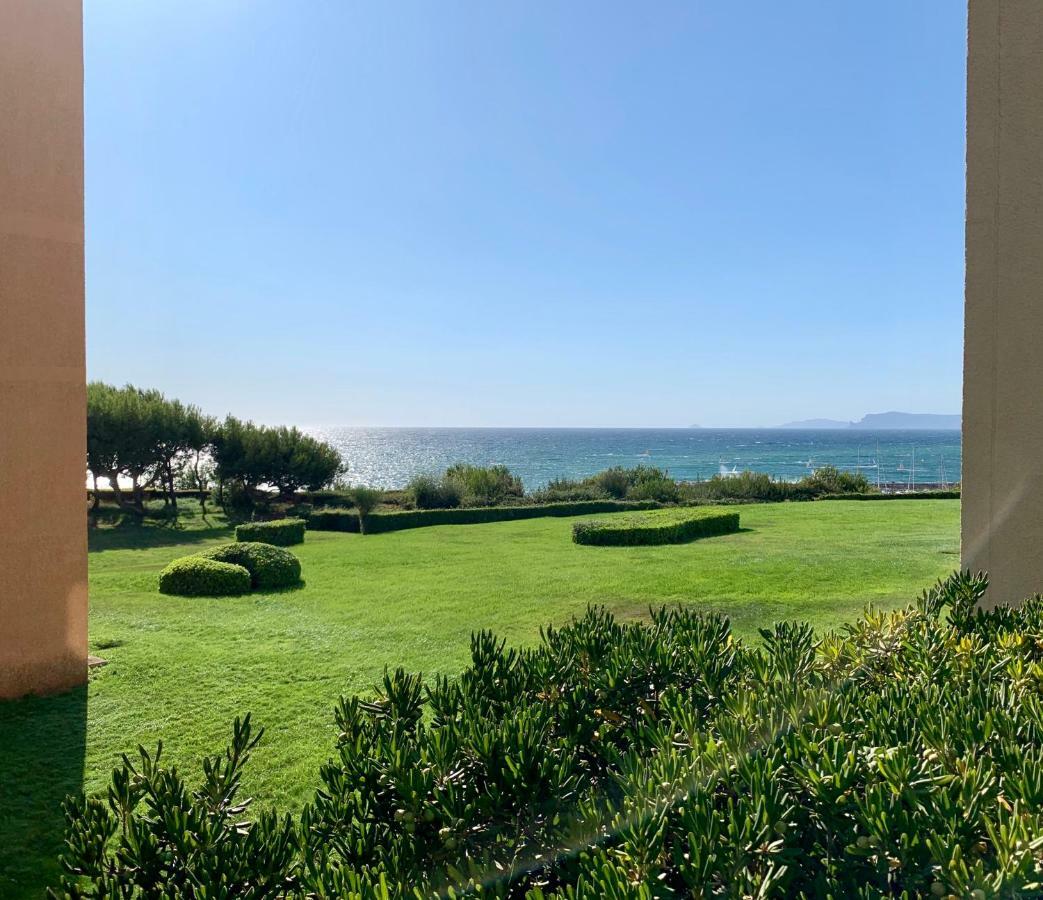 Domaine de La Coudouliere, Vue Mer, Plage, Piscine et Parc Six-Fours-les-Plages Extérieur photo